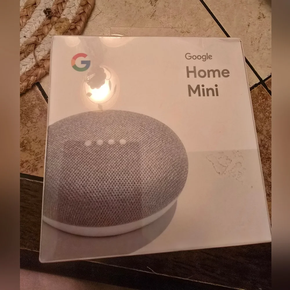 Google Home Mini - NEW